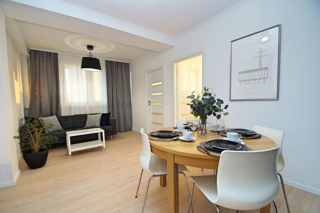 كاتوفيتسه Apartament Korfantego Citycentre Z Widokiem Na Spodek المظهر الخارجي الصورة